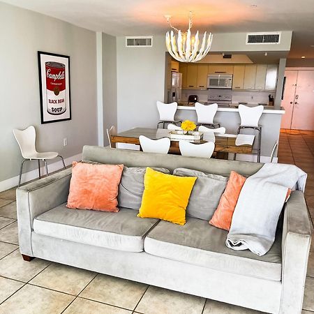 Castle Pavillon 8 Beachfront - Private Beach Access Loft With 2-Story, Pool, Tennis, Free Parking Access Miami Beach Zewnętrze zdjęcie